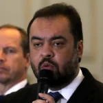Rio adota aplicativo para conter roubos de celulares