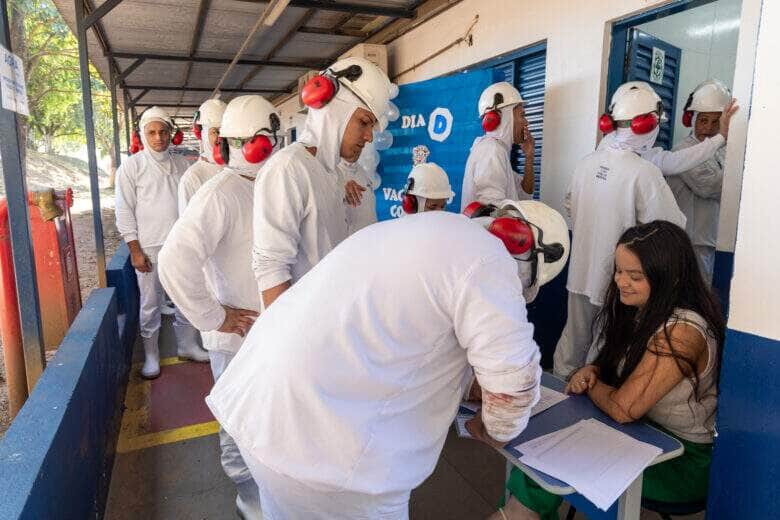 Rondonopolis leva vacinacao contra gripe e outras doencas direto para empresas