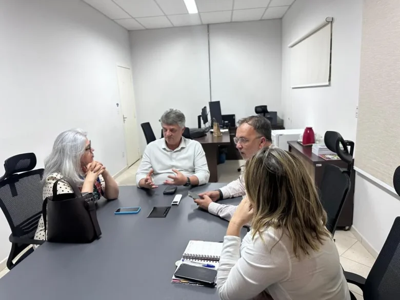 Representantes da Unemat e da Seciteci discutem verticalização de cursos técnicos