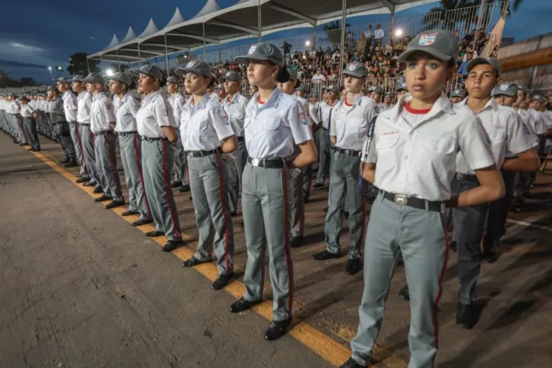 Seduc abre inscrições para seletivo em escolas militares com vagas por cota