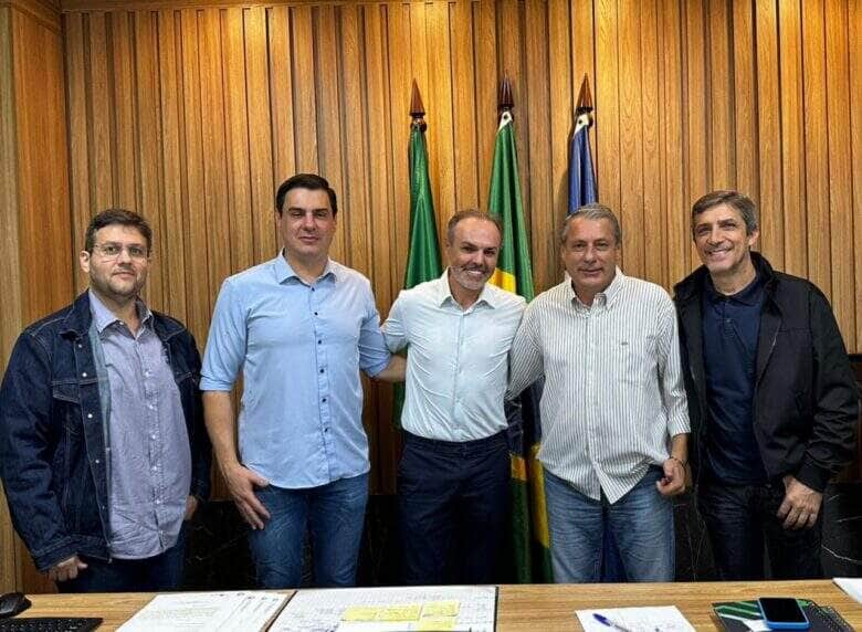 Sorriso atrai investimento de R 10 milhoes com nova planta industrial de vidros