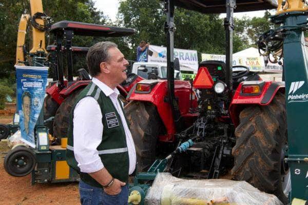 Sorriso recebe maquinas e equipamentos para fortalecer a agricultura familiar