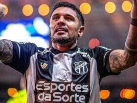 Ceará x Corinthians: Onde assistir ao vivo, escalações prováveis e tudo sobre o duelo decisivo pela 14ª rodada do Brasileirão. Imagem: Stephan Eilert Ceará SC