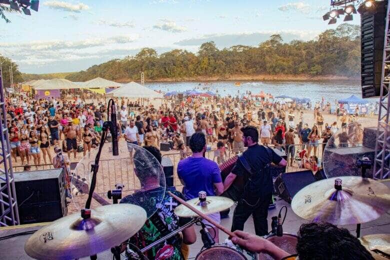 Temporada de Praia agita final de semana e atrai grande publico em Barra do Garcas