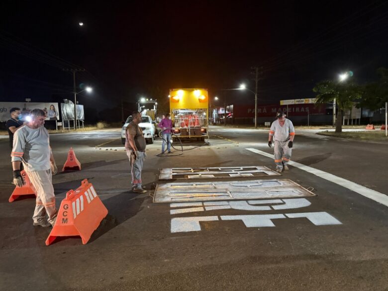 Transito de Sinop realiza mais de 90 mil metros de pintura de sinalizacao horizontal este ano