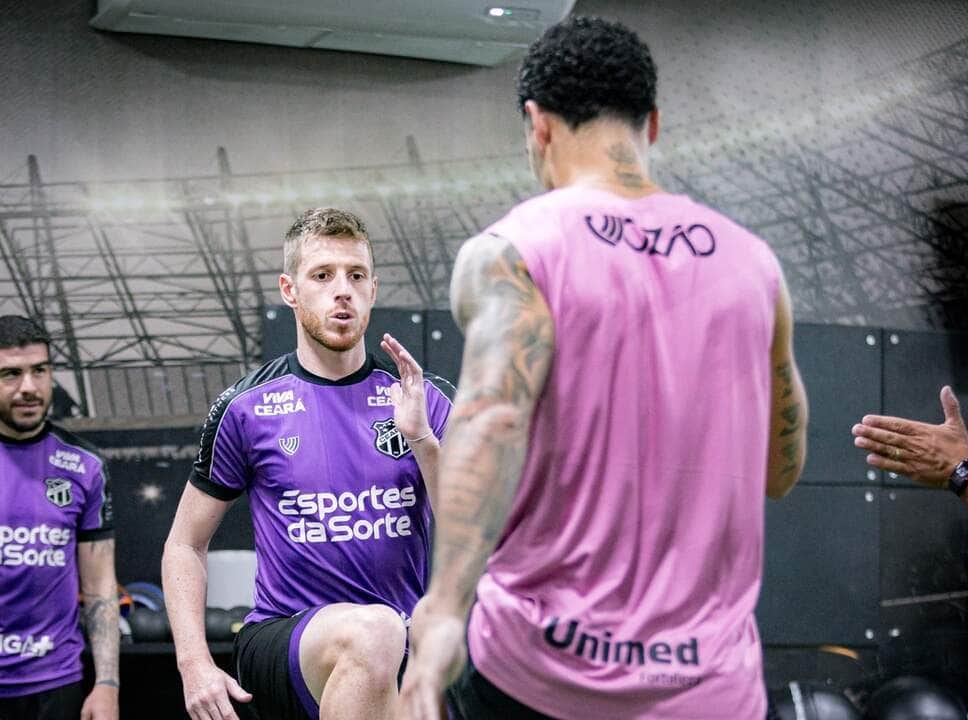 Cruzeiro x Ceará: Onde assistir, análise e escalações para o confronto da Série A 2025. Imagem: Wellerson Gomes Ceará SC Cruzeiro x Ceará: Onde assistir, análise e escalações para o confronto da Série A 2025. Imagem: Wellerson Gomes Ceará SC