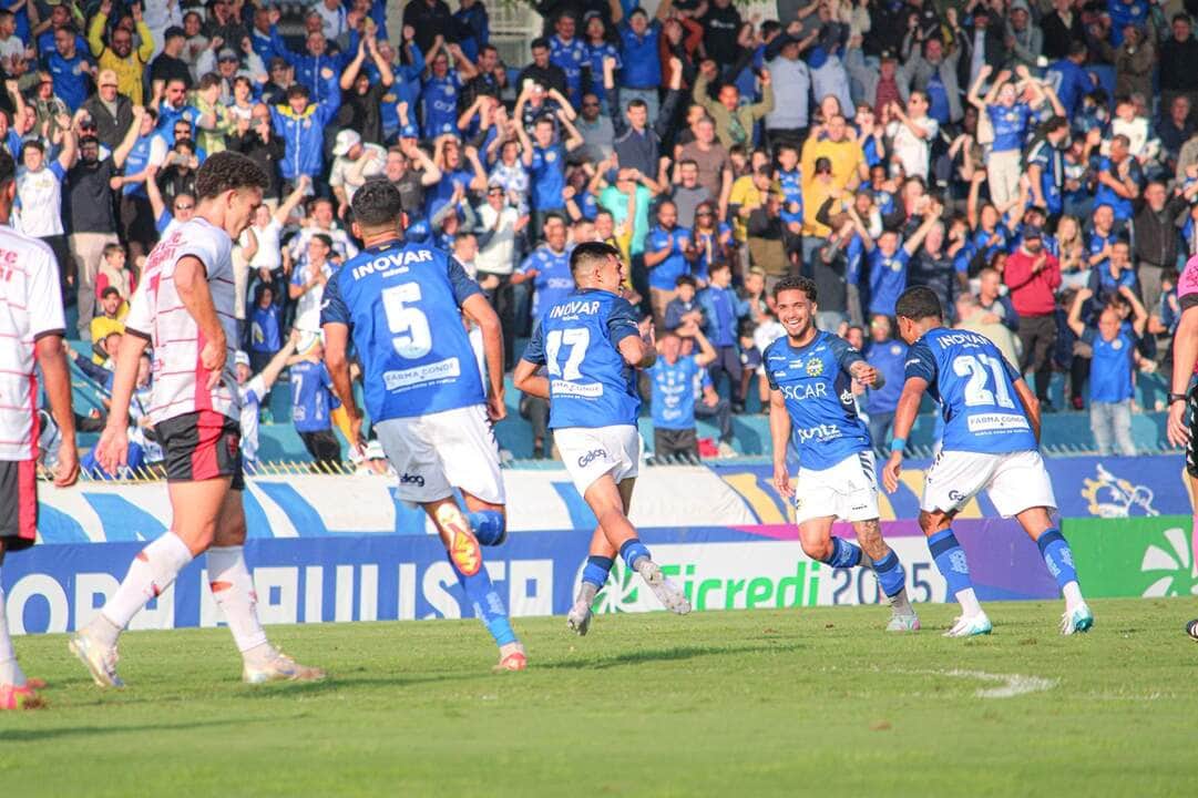 São José x Portuguesa Santista: duelo decisivo da Copa Paulista com transmissão ao vivo. Imagem: Rodrigo Lopes/SJEC São José x Portuguesa Santista: duelo decisivo da Copa Paulista com transmissão ao vivo. Imagem: Rodrigo Lopes/SJEC
