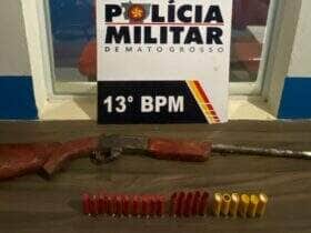 Suspeito teria ido armado até a casa da ex-namorada na zona rural e fugiu antes da chegada da PM; espingarda e munições foram apreendidas