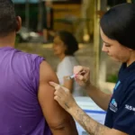 Vírus impacta gravemente idosos com mais de 60 anos, aponta pesquisa