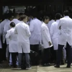 Médicos estrangeiros e brasileiros que se graduaram em outro país, fazem a segunda etapa da edição 2017 do Exame Nacional de Revalidação de Diplomas Médicos Expedidos por Instituições de Educação Supe