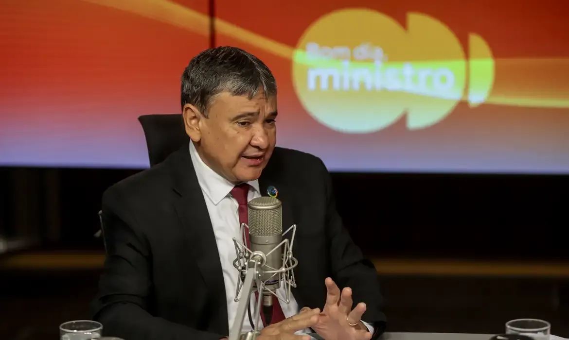 Brasília (DF), 22/07/2025 - Wellington Dias(Desenvolvimento Social), participa do programa, Bom dia Ministro, nos estúdios da Empresa Brasil de Comunicação (EBC). Foto: Joédson Alves/Agência Brasil