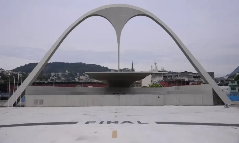 Justiça determina que Sambódromo pertence à prefeitura do Rio