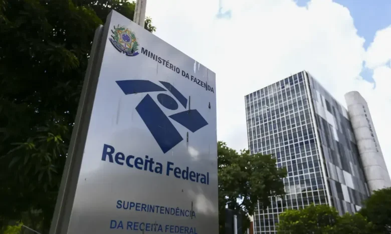 Receita decide não cobrar retroativo do IOF de instituição financeira
