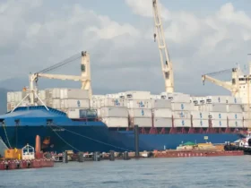 Tarifaço impacta economia com alerta de câmaras de comércio