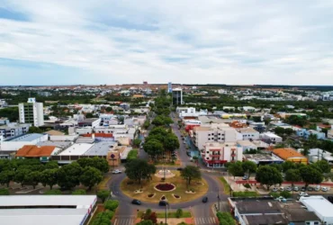 Vereadora fica presa em igreja e usa live para pedir socorro