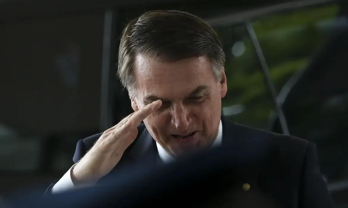 Bolsonaro movimentou R$ 30,5 milhões em um ano, aponta relatório da PF
