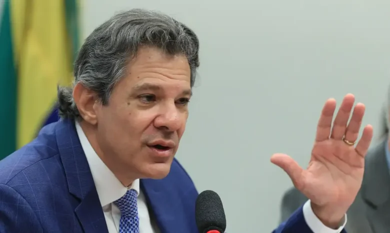 Brasília (DF), 11/06/2025 - O ministro da Fazenda, Fernando Haddad, durante audiência pública conjunta, promovida pelas comissões de Finanças e Tributação e de Fiscalização Financeira e Controle da