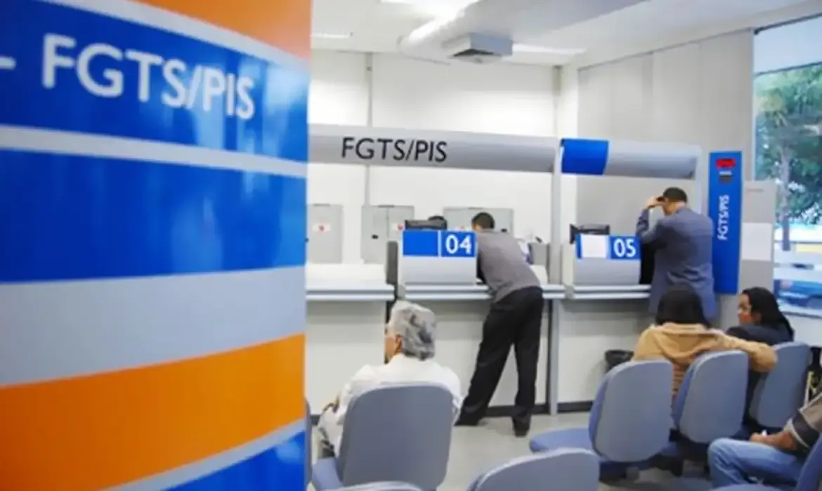 Caixa libera abono para nascidos em novembro e dezembro