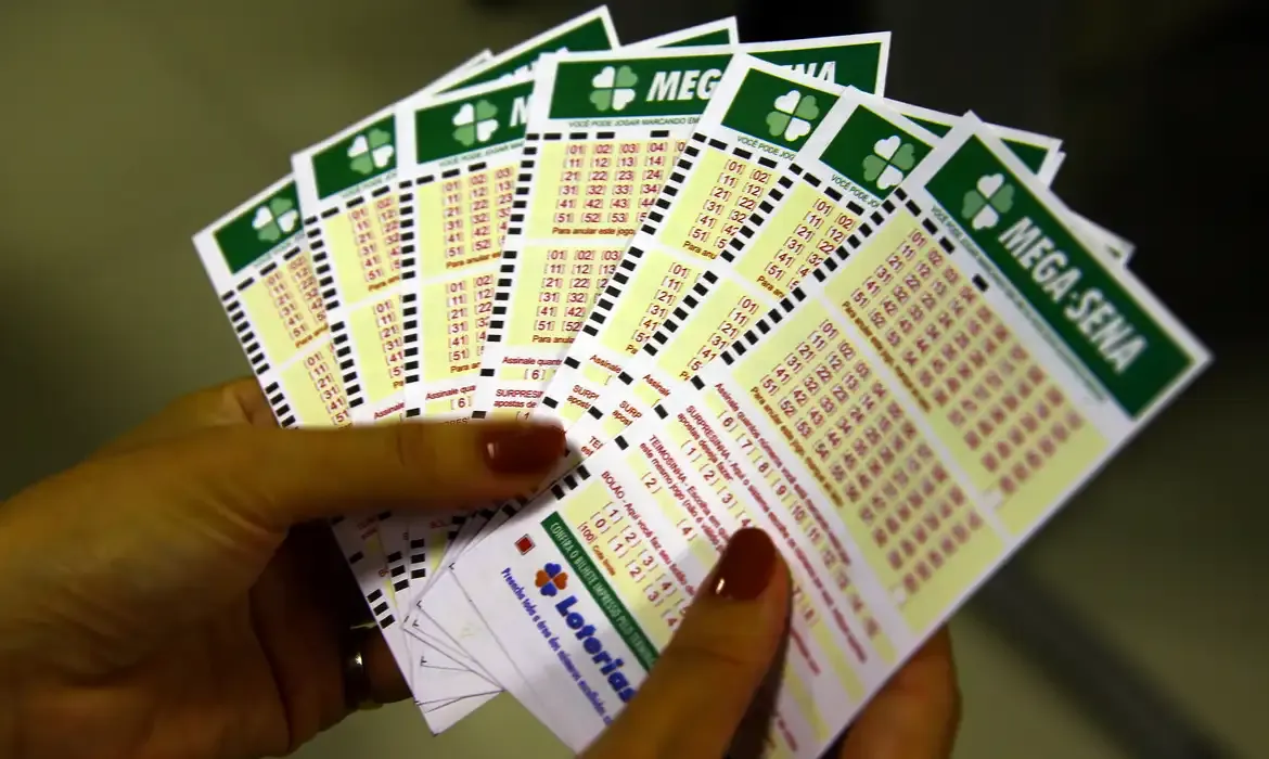 Mega-Sena sorteia prêmio de R$ 28 milhões no concurso 2905