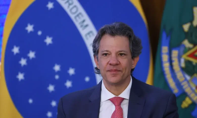 Haddad alerta que EUA tentam impor solução impossível ao Brasil