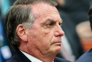 Bolsonaro omitiu transferência de 2 milhões para Michelle antes de depoimento