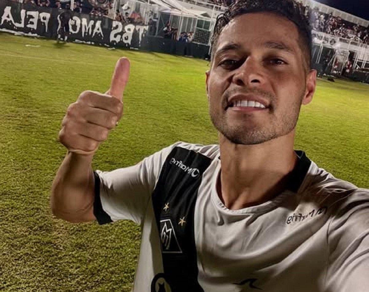 Mixto tenta parar a Lusa, que venceu os 7 jogos em casa. Imagem: Divulgação Mixto Mixto tenta parar a Lusa, que venceu os 7 jogos em casa. Imagem: Divulgação Mixto