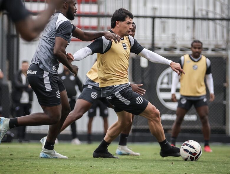 Athletic x Criciúma: onde assistir, prováveis escalações e tudo sobre o jogo da Série B. Imagem: Divulgação Athletic