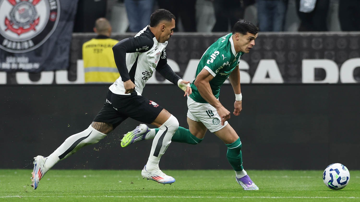 Palmeiras x Corinthians: Onde assistir, escalações e detalhes do clássico decisivo na Copa do Brasil. Imagem: Cesar Greco/Ag. Palmeiras Palmeiras x Corinthians: Onde assistir, escalações e detalhes do clássico decisivo na Copa do Brasil. Imagem: Cesar Greco/Ag. Palmeiras