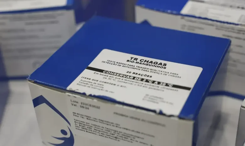 Rio de Janeiro (RJ), 07/05/2025 – Testes rápidos para diagnóstico de doença de Chagas produzidos por Bio-Manguinhos/Fiocruz, exibidas no 9º Simpósio Internacional de Imunobiológicos. Foto: Fernando Fr
