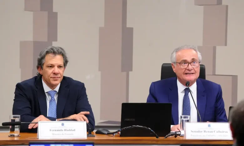 Mudanças no IR são essenciais para cumprir arcabouço fiscal, afirma Haddad