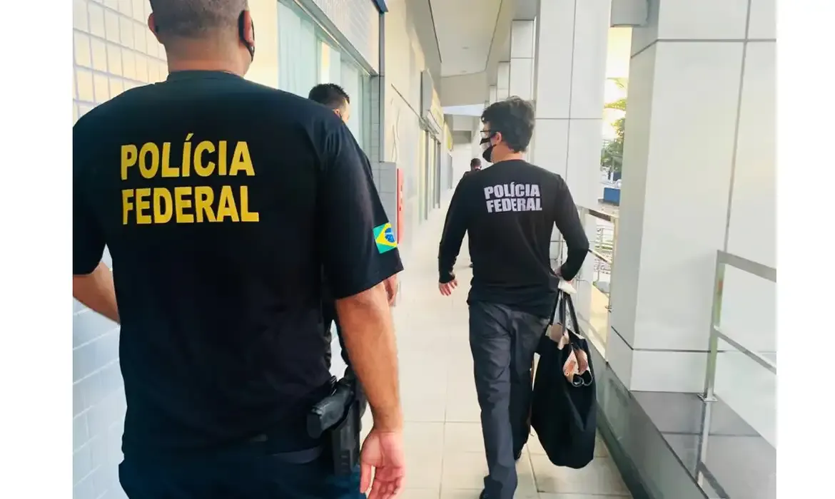 Operação Tank mantém oito foragidos e investiga vazamento de informações