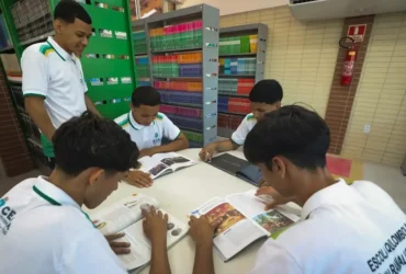 Pé-de-Meia inicia pagamento da sexta parcela a estudantes do ensino médio