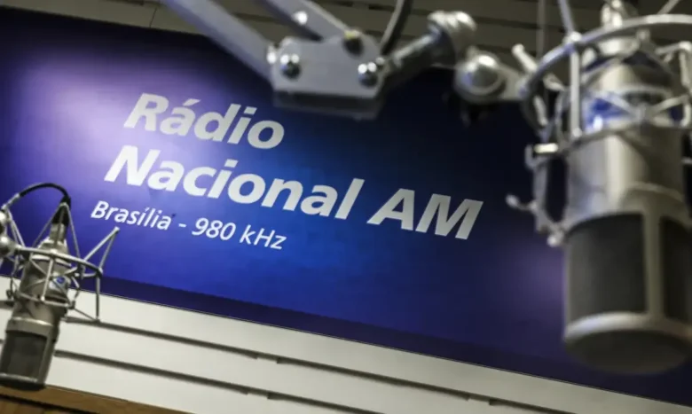 Audiência das rádios Nacional e MEC cresce em julho e consolida tendência