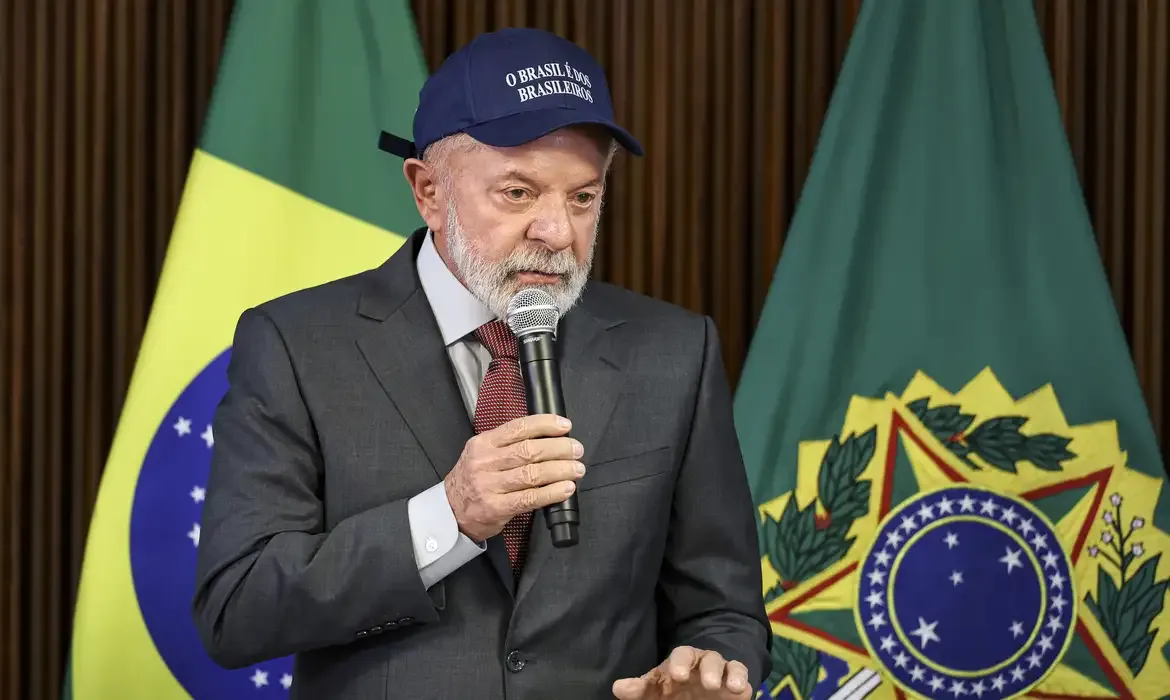 Lula defende regulação de bigtechs e soberania nacional