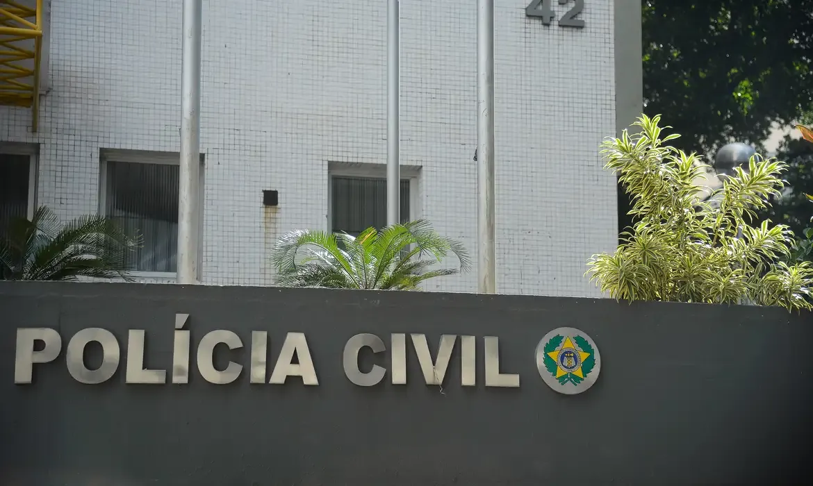 Operação policial revela golpe de quase R$ 6 milhões em automóveis