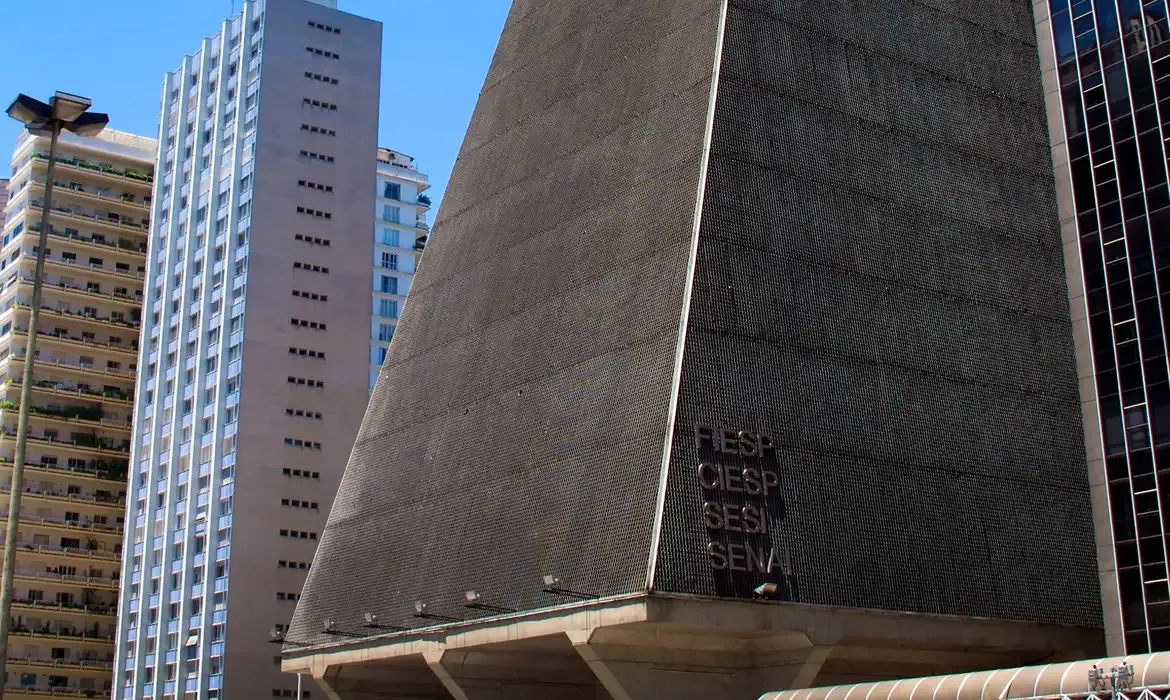 Fiesp mantém projeção de crescimento do PIB em 2,4% apesar do tarifaço dos EUA