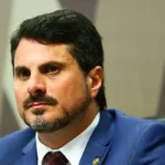 Moraes autoriza retirada de tornozeleira do senador Marcos do Val