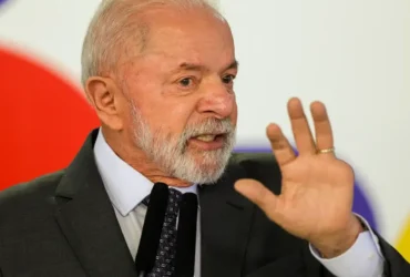 Lula anuncia 30 bilhões em crédito para empresas afetadas pelo tarifaço