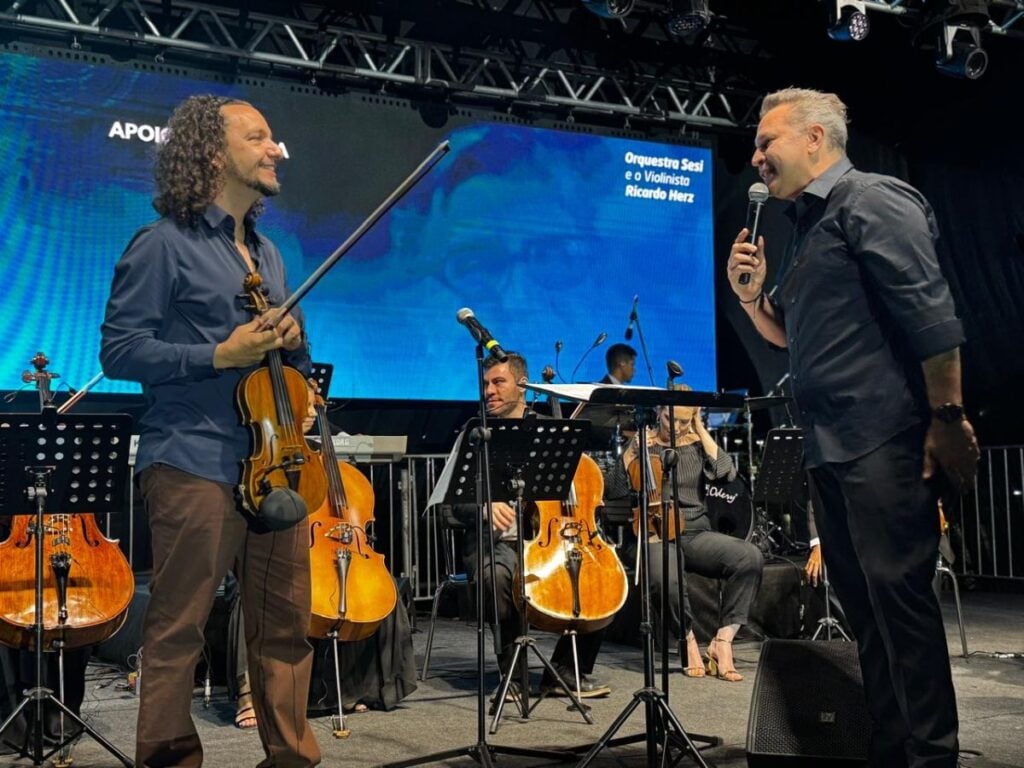 Com arranjos modernos e energia contagiante, concerto no Parque das Águas emociona público 76 9Sesi no parque agosto 25