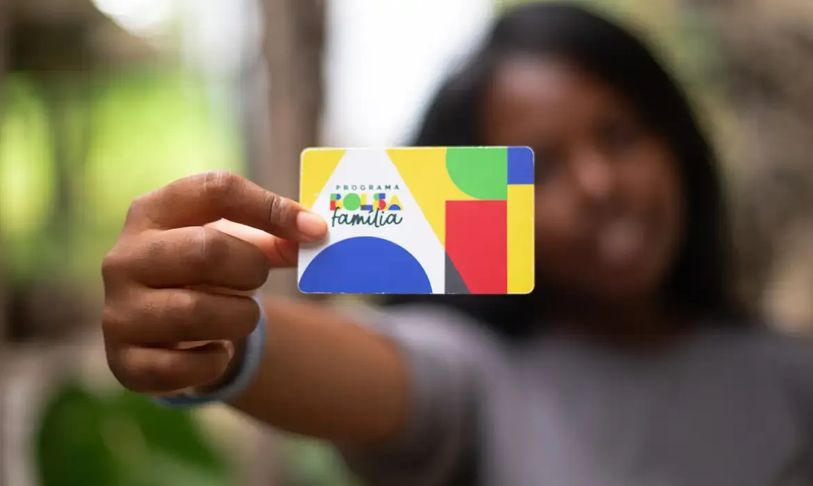Bolsa Família conclui pagamento de agosto para beneficiários com NIS final 0