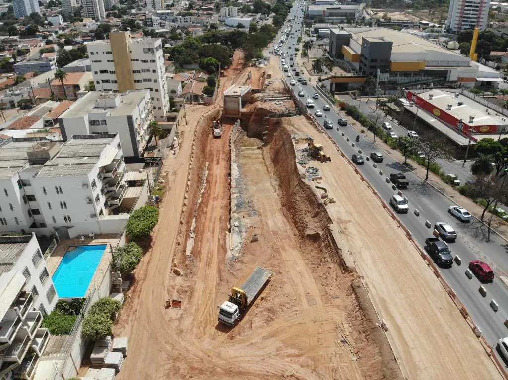 Bloqueio Total na Avenida Miguel Sutil Para Obras do Complexo Viário do Leblon