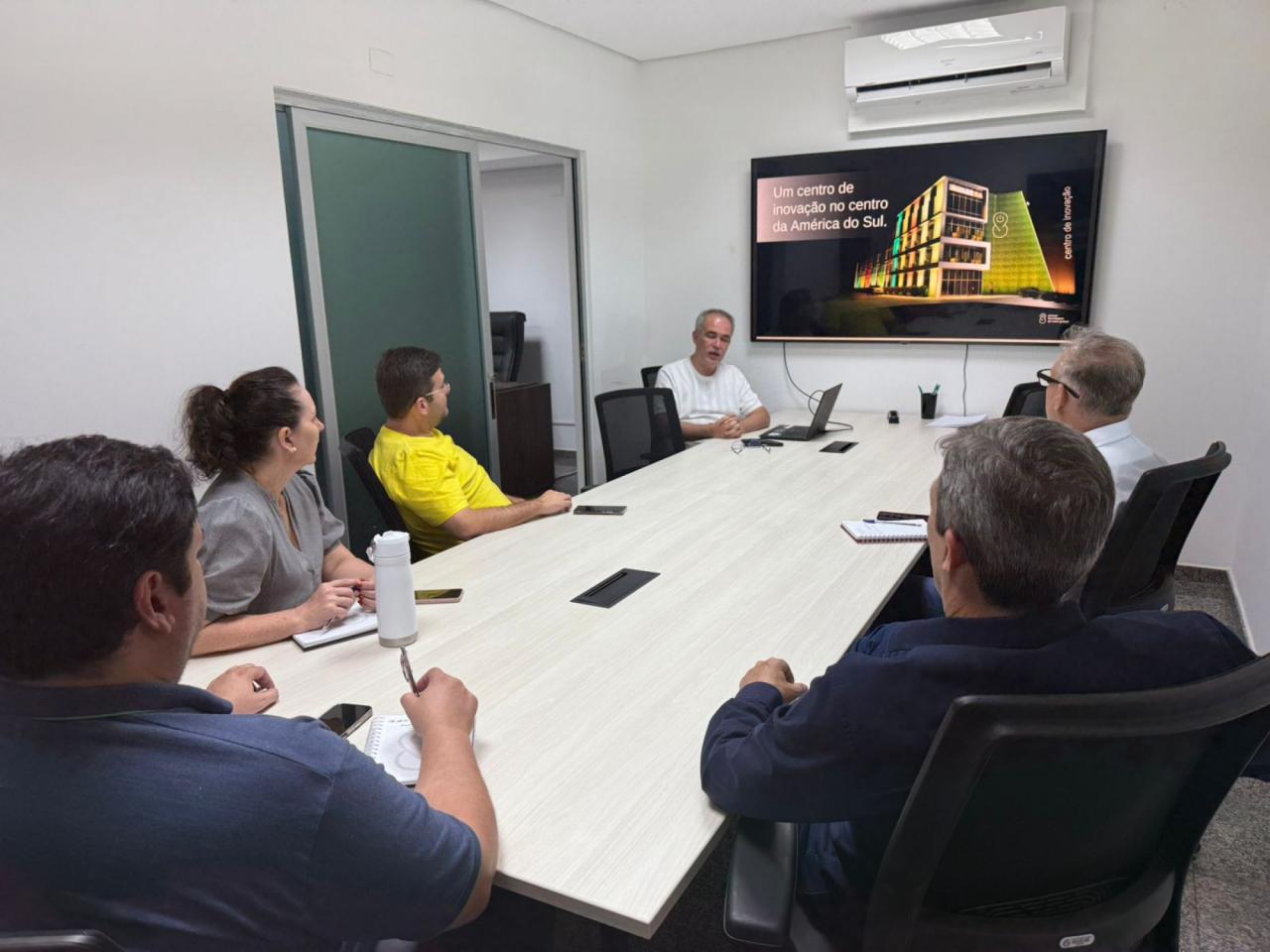 Comitiva da SEMDET vai a Cuiaba em busca de credito para MEIs e avancos na implantacao do Parque Tecnologico