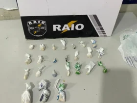Prisão por tráfico resulta na apreensão de drogas em Cuiabá