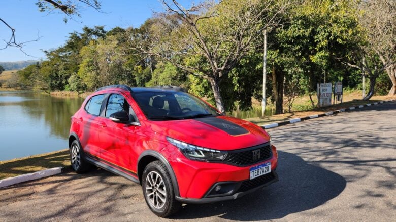 Fiat Argo 2026 mantem protagonismo entre os hatches compactos 42