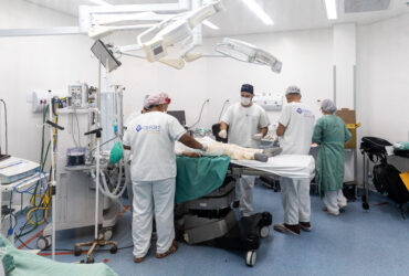 Hospital Municipal de Cuiaba faz primeira cirurgia de alta expansao de pele em paciente com queimadura