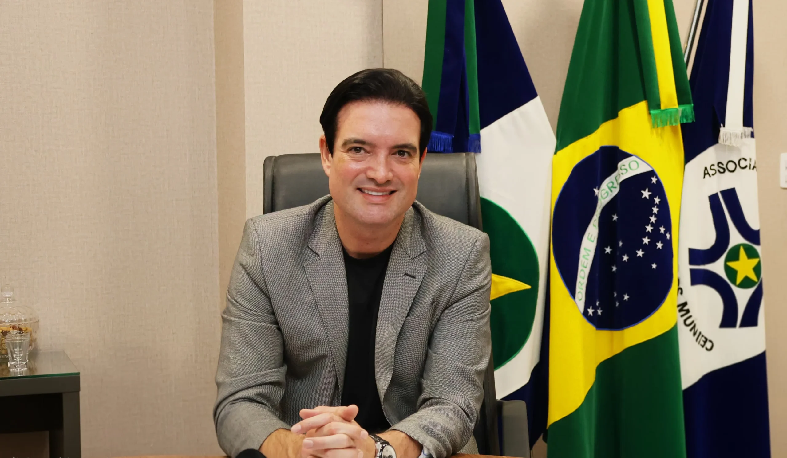 Leo Bortolin é presidente da Associação Mato-grossense dos Municípios (AMM) e prefeito de Primavera do Leste entre 2018 a 2024