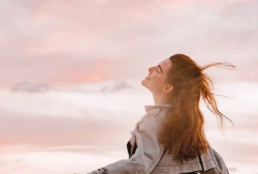 Mulher Feliz - Imagem do Canva