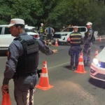 Operação resulta na prisão de motoristas por embriaguez e remoção de veículos em Várzea Grande