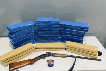 Polícia apreende 33 tabletes de maconha e arma em Várzea Grande