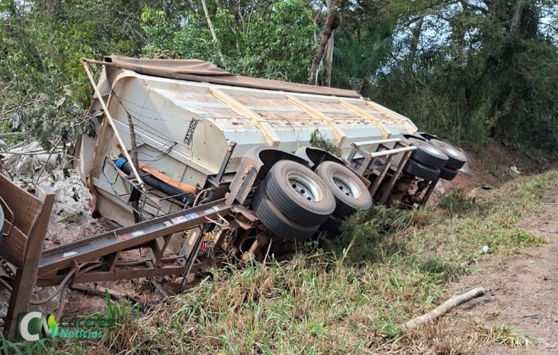 Pneu de carreta estoura e motorista de 45 anos morre em capotamento na BR 174 em Mato Grosso